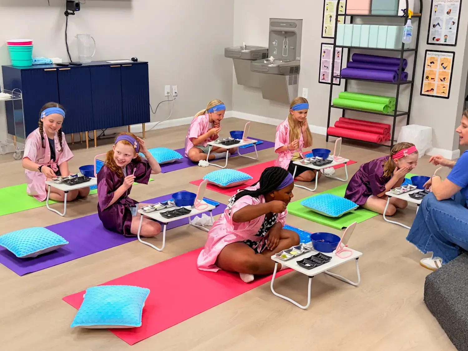 Girls enjoying a Spa-tastic party at Cue the Party